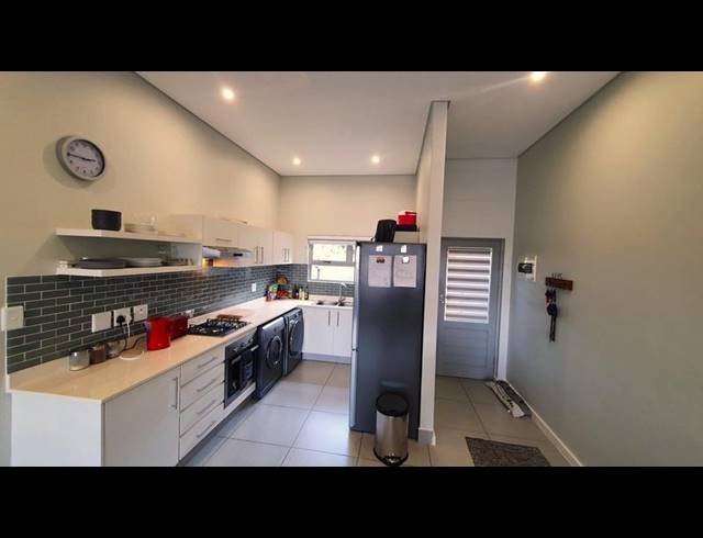 3 BEDROOM APARTMENT FOR SALE IN SIMBITHI ECO ESTATE